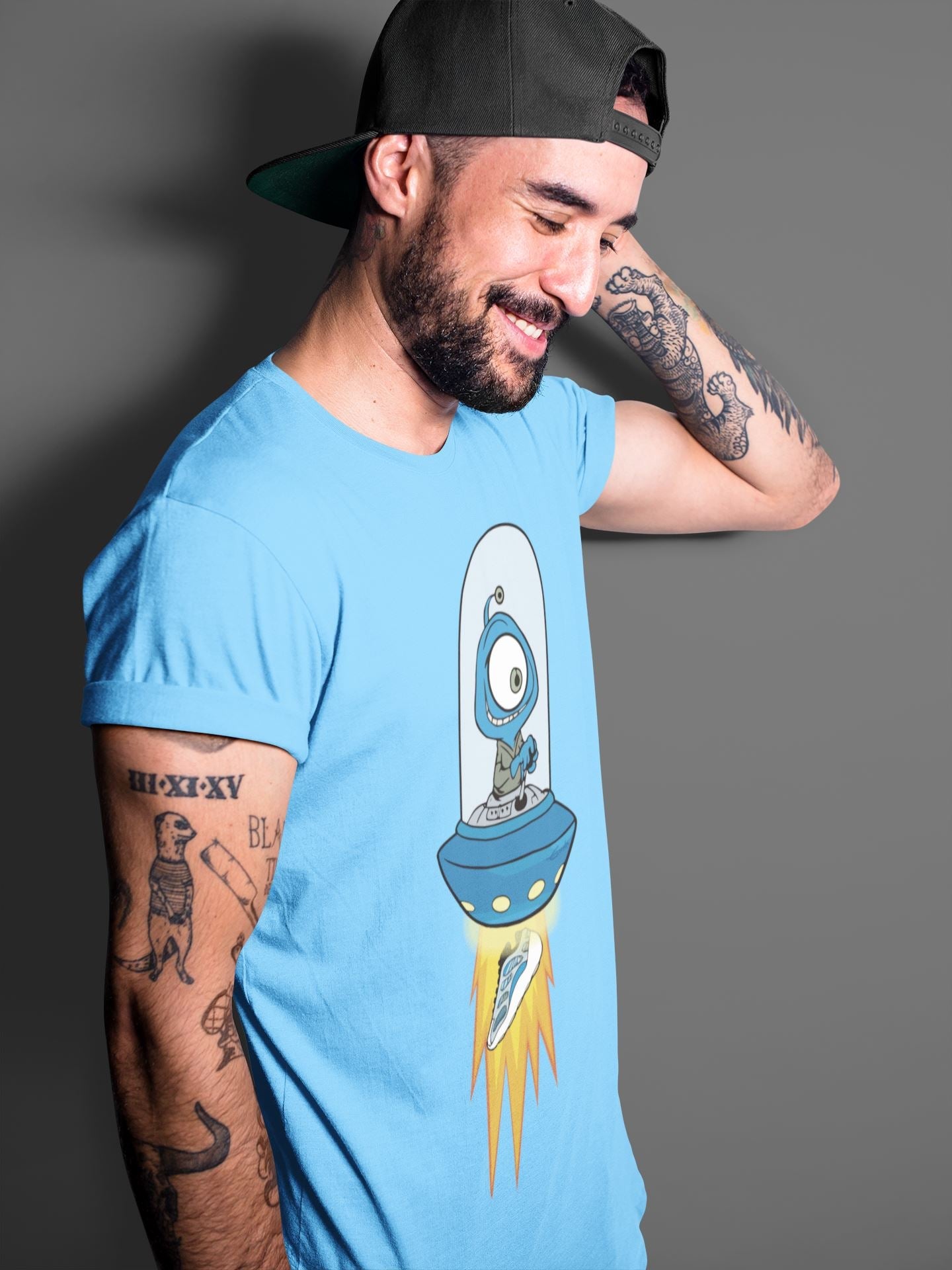 Alien Unisex Tops - Yeezy 700 Arzareth
