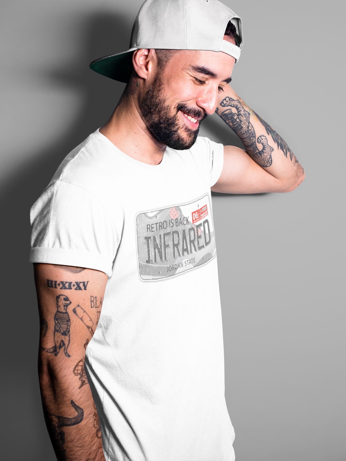 Jordan Plate Unisex Tops - Air Jordan 4 Infrared