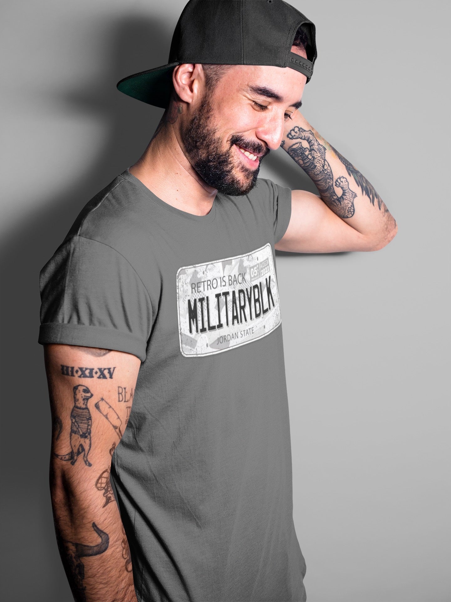 Jordan Plate Unisex Tops - Air Jordan 4 Military Black