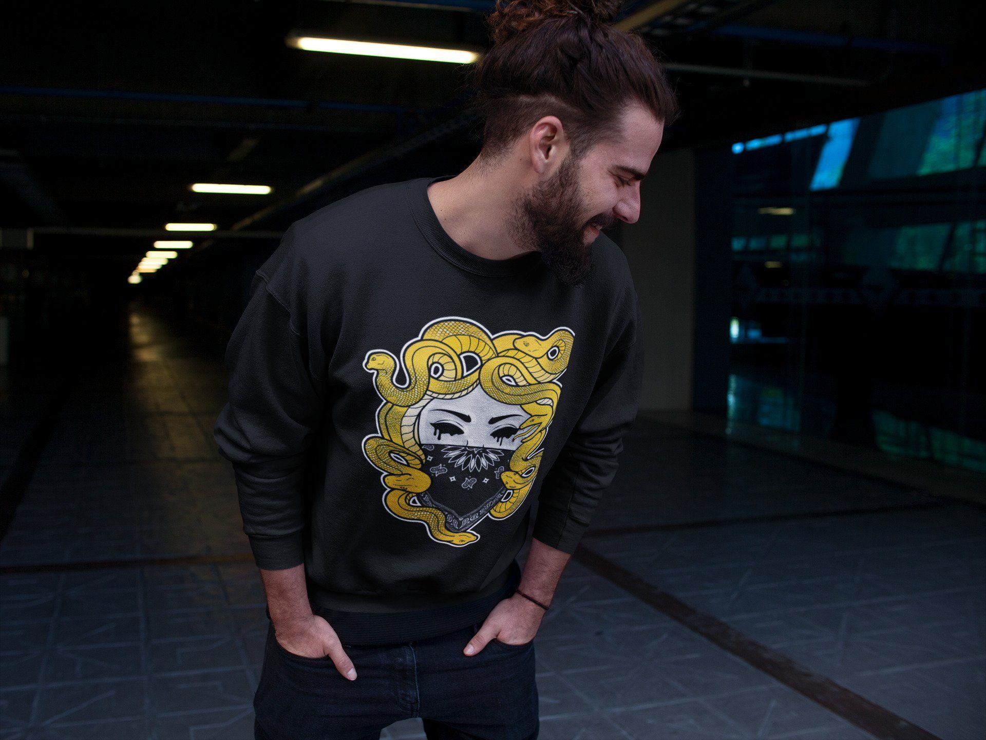 Medusa Unisex Tops - Air Jordan 4 Lightning