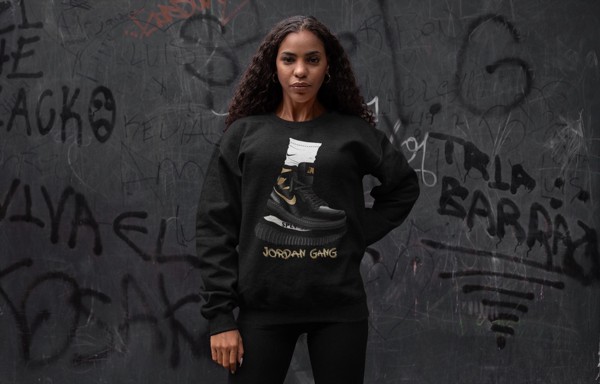 Air Jordan Gang Unisex Tops - Air Jordan 1 Black Metallic Gold