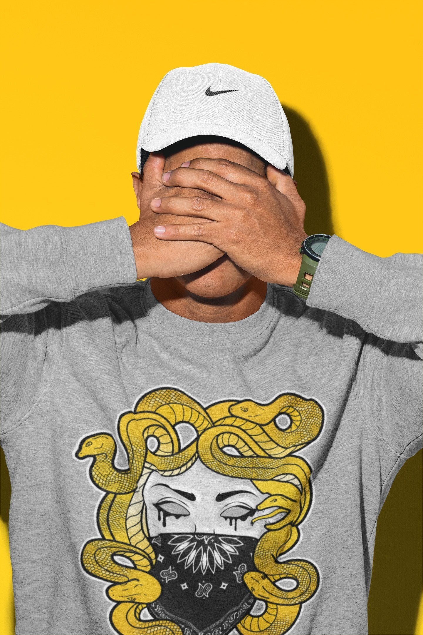 Medusa Unisex Tops - Air Jordan 4 Lightning